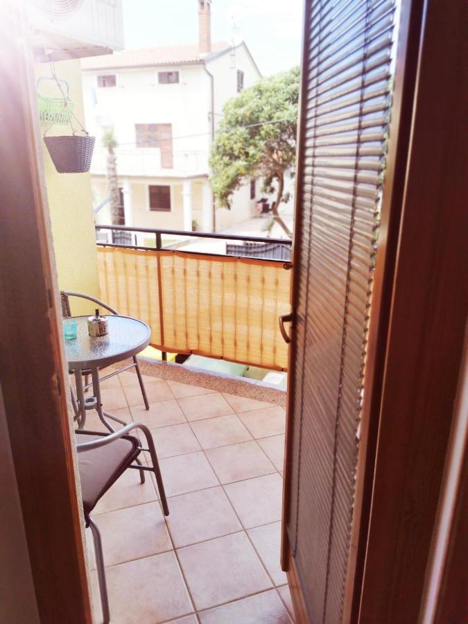 Santa Eufemia Rovinj 10Min Walk To City & Free Garage Parking Appartement Buitenkant foto