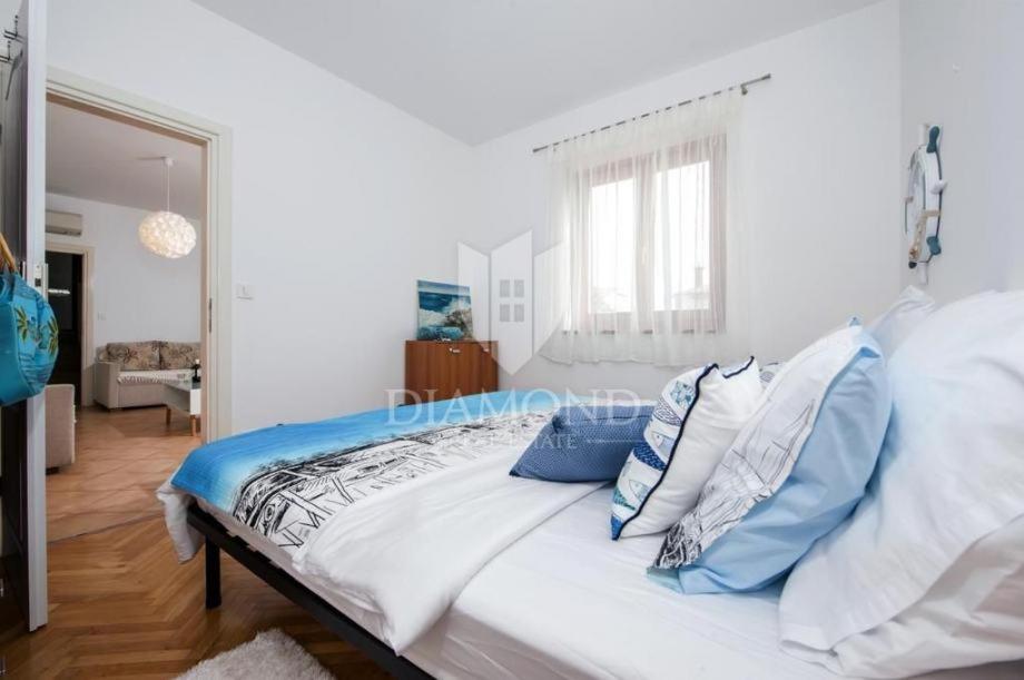 Santa Eufemia Rovinj 10Min Walk To City & Free Garage Parking Appartement Buitenkant foto