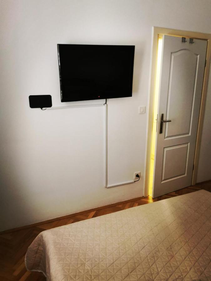 Santa Eufemia Rovinj 10Min Walk To City & Free Garage Parking Appartement Buitenkant foto